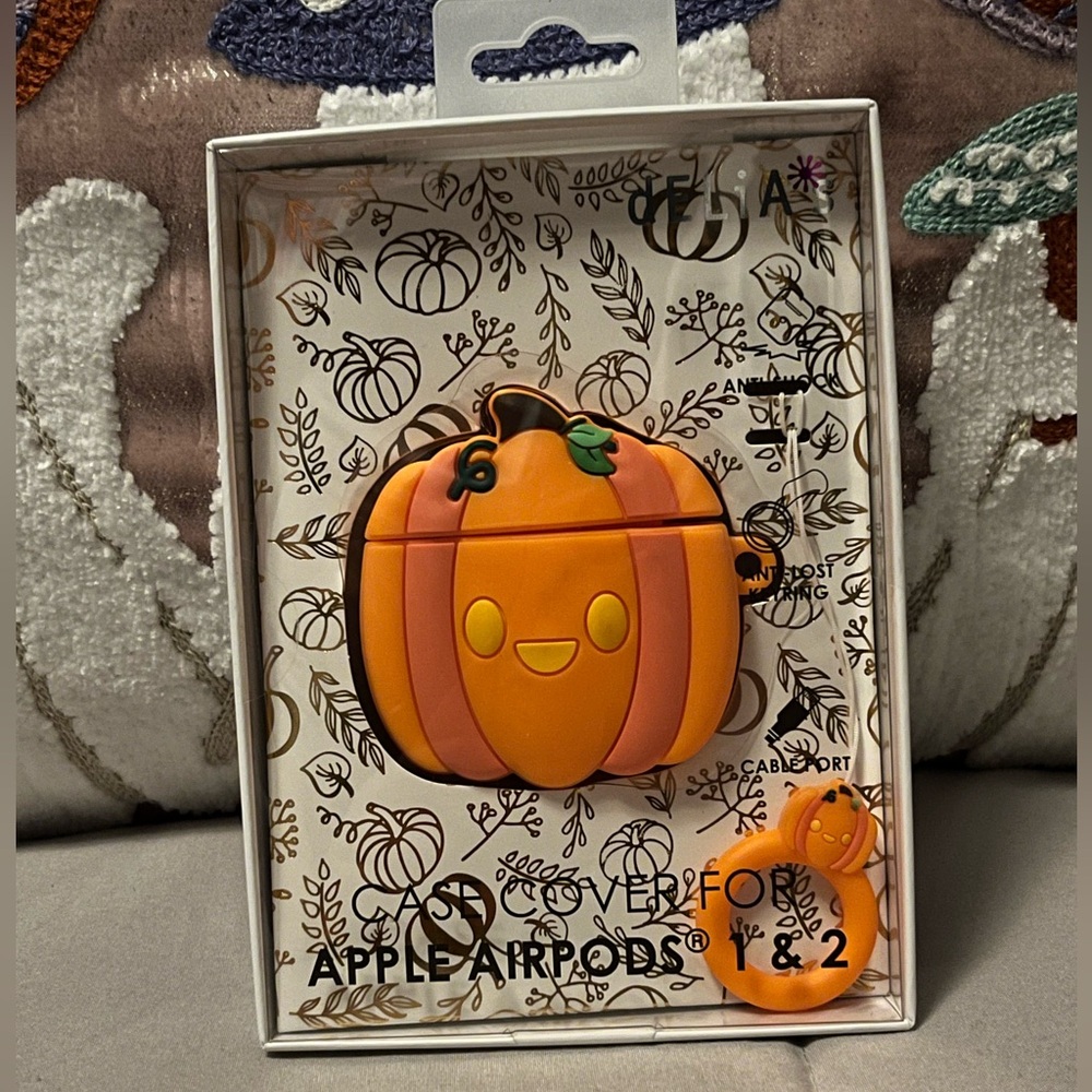 Apple AirPods 1 & 2 Jack-o-Lantern Pumpkin Case | dELiA*s | NWT